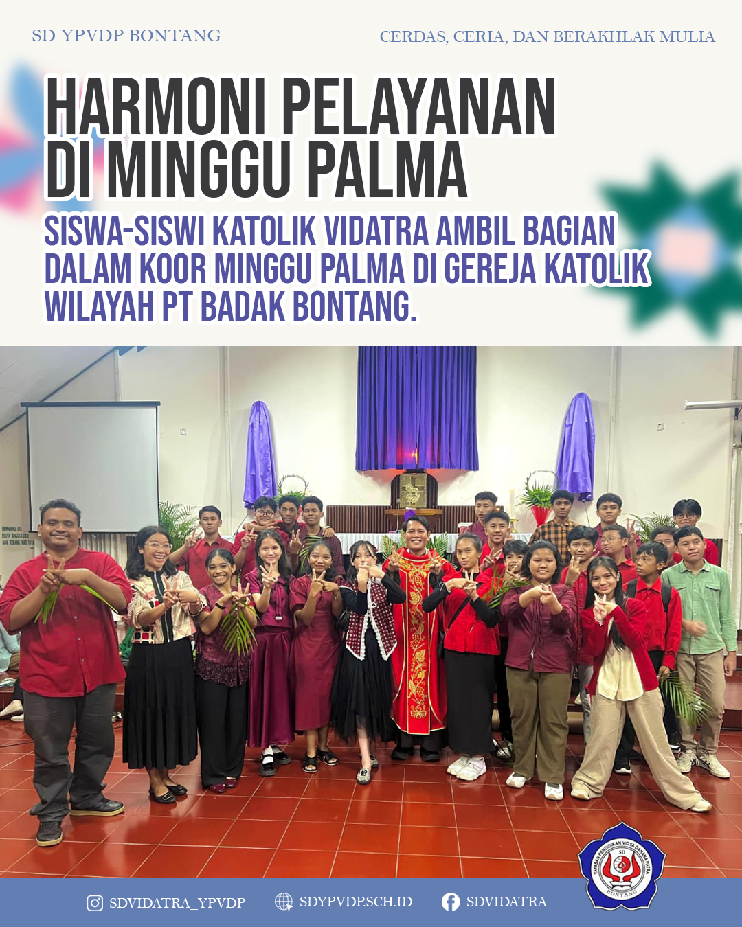 Siswa-siswi Katolik SD YPVDP ambil bagian dalam koor Minggu Palma di Gereja Katolik Wilayah PT Badak Bontang.
